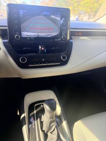 2021 Toyota Corolla LE FWD photo