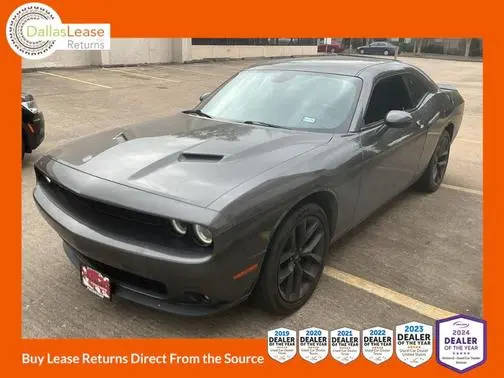 2021 Dodge Challenger SXT RWD photo