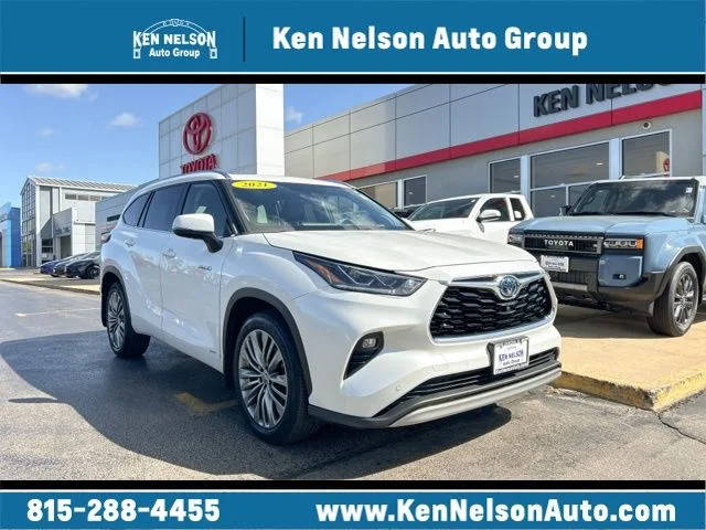 2021 Toyota Highlander Hybrid Platinum AWD photo