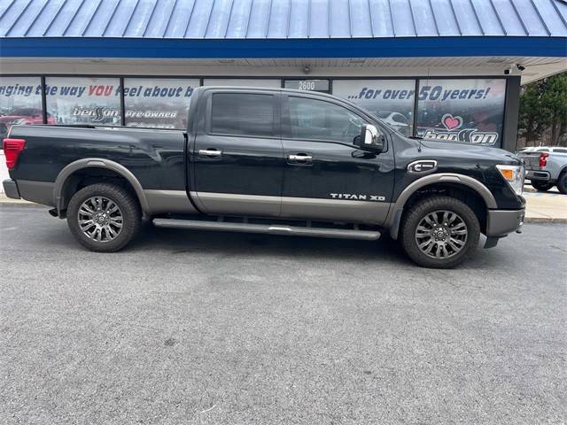 2019 Nissan Titan XD Platinum Reserve 4WD photo