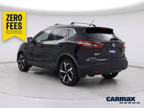 2021 Nissan Rogue Sport SL AWD photo