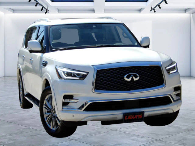2019 Infiniti QX80 LUXE 4WD photo
