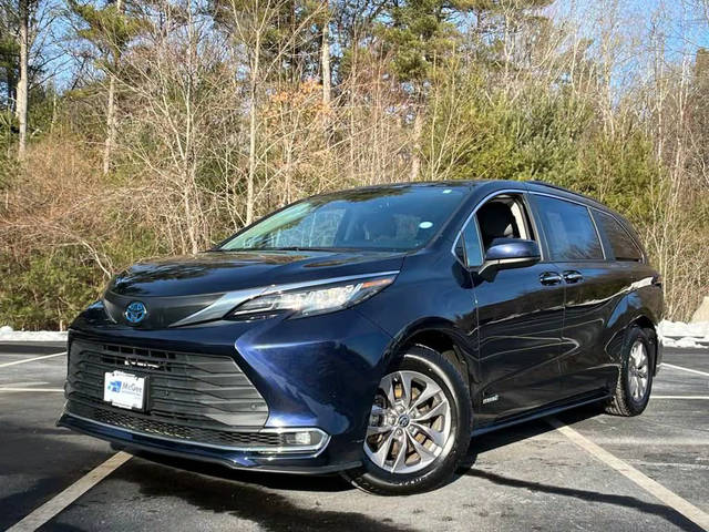 2021 Toyota Sienna XLE AWD photo