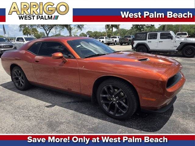 2021 Dodge Challenger SXT RWD photo