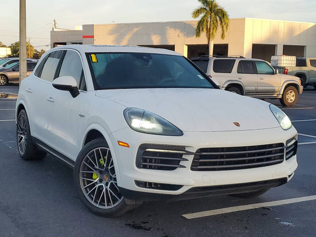 2021 Porsche Cayenne E-Hybrid AWD photo