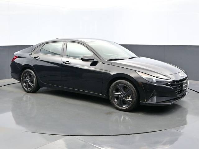 2021 Hyundai Elantra SEL FWD photo