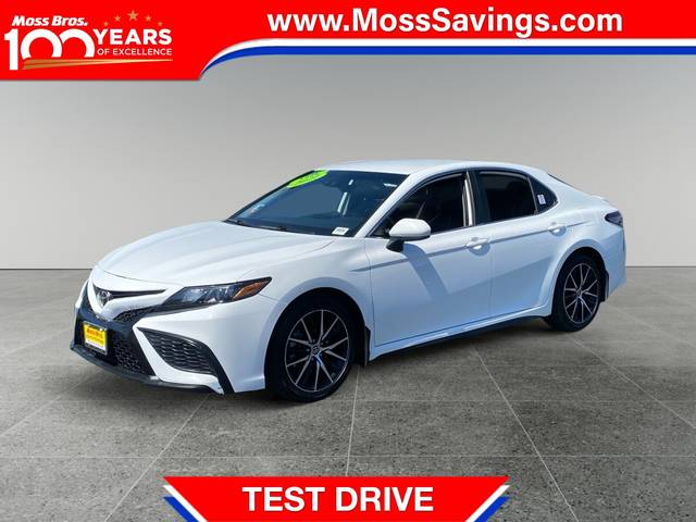 2021 Toyota Camry SE FWD photo