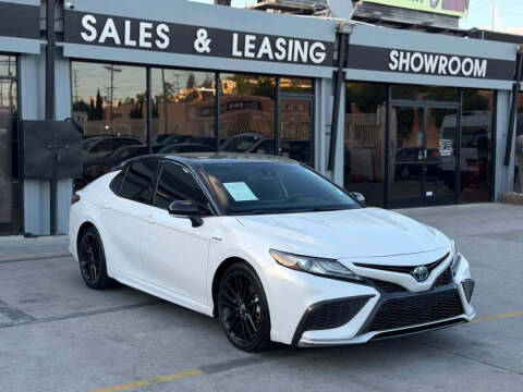 2021 Toyota Camry Hybrid XSE FWD photo