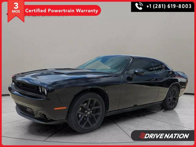 2021 Dodge Challenger SXT RWD photo