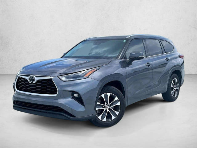 2021 Toyota Highlander XLE FWD photo