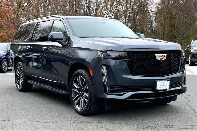 2021 Cadillac Escalade ESV Sport 4WD photo