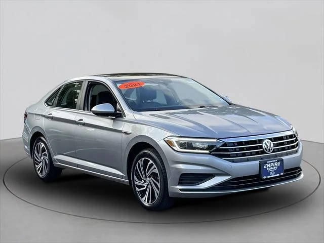 2021 Volkswagen Jetta SEL FWD photo