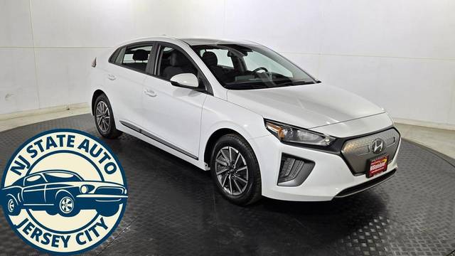 2021 Hyundai Ioniq SE FWD photo