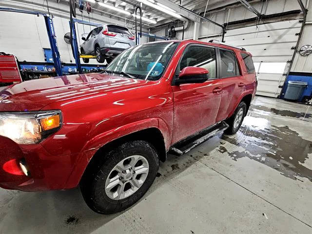 2020 Toyota 4Runner SR5 4WD photo