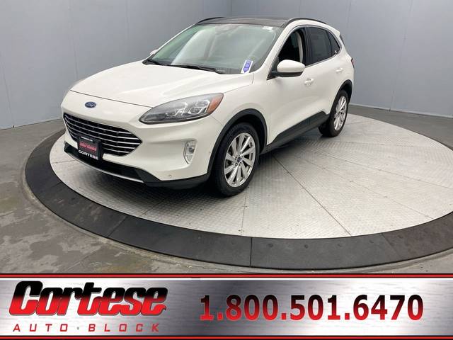 2021 Ford Escape Titanium Hybrid AWD photo