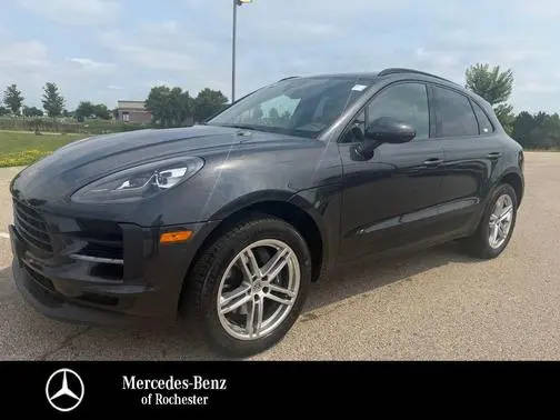 2021 Porsche Macan AWD photo