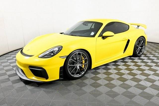 2020 Porsche Cayman GT4 RWD photo