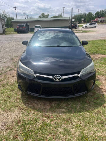 2015 Toyota Camry XLE FWD photo