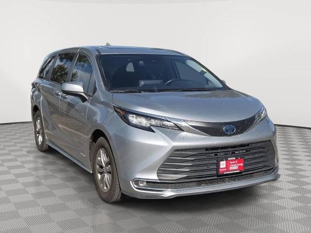 2021 Toyota Sienna XLE AWD photo