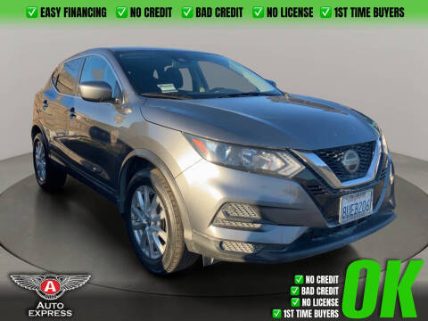 2021 Nissan Rogue Sport S FWD photo