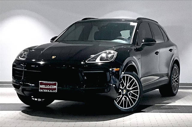 2021 Porsche Cayenne E-Hybrid AWD photo