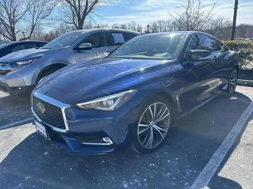 2019 Infiniti Q60 3.0t LUXE AWD photo