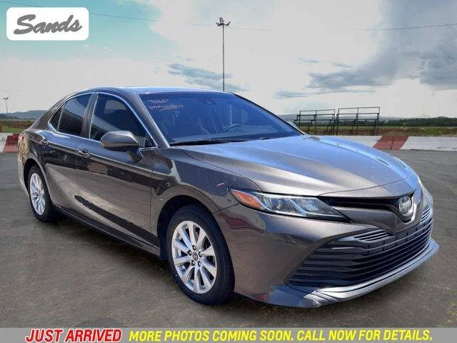 2018 Toyota Camry LE FWD photo