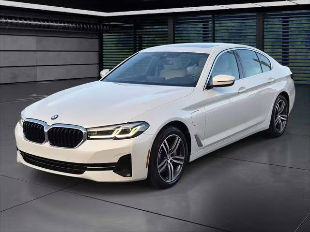 2021 BMW 5 Series 530e RWD photo