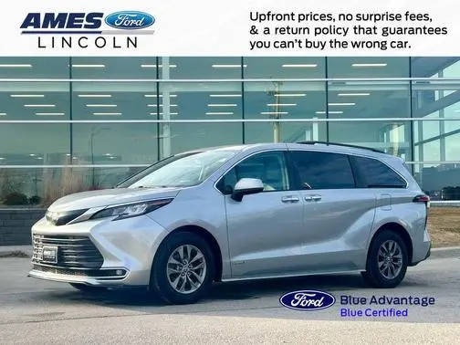 2021 Toyota Sienna XLE AWD photo