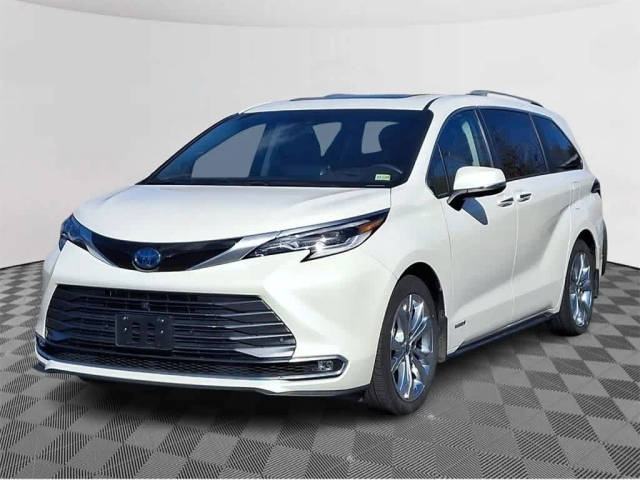 2021 Toyota Sienna Platinum FWD photo