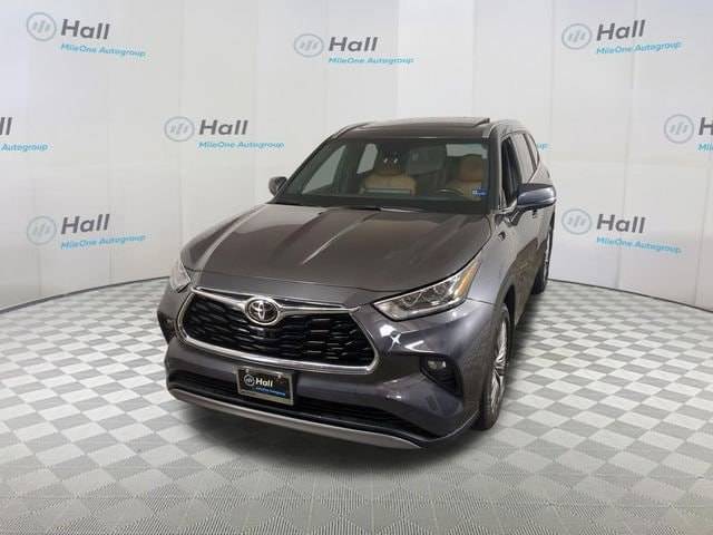 2021 Toyota Highlander Platinum AWD photo