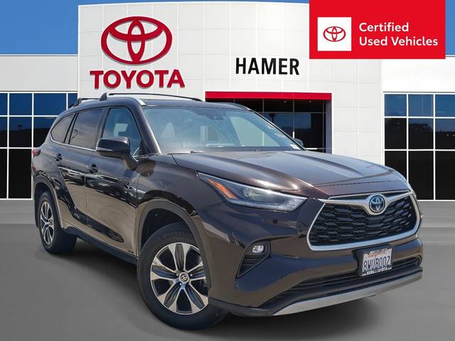 2021 Toyota Highlander Hybrid XLE AWD photo