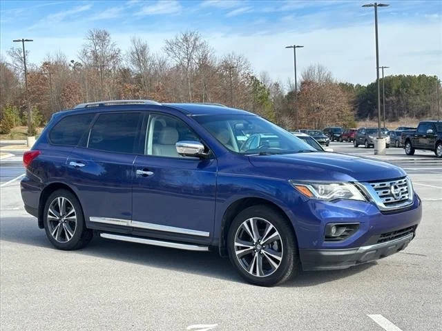 2019 Nissan Pathfinder Platinum FWD photo