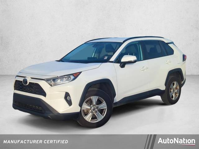2021 Toyota RAV4 XLE FWD photo
