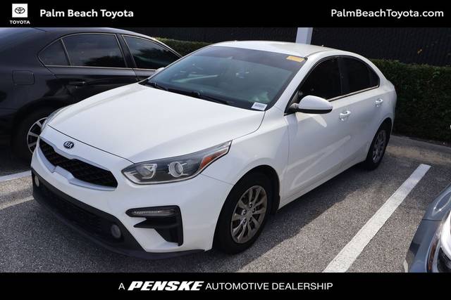 2021 Kia Forte FE FWD photo