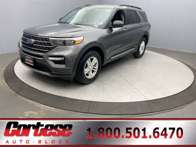 2021 Ford Explorer XLT 4WD photo