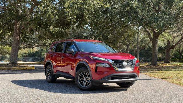 2021 Nissan Rogue S FWD photo