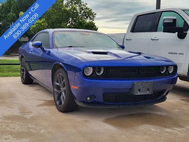 2021 Dodge Challenger SXT RWD photo