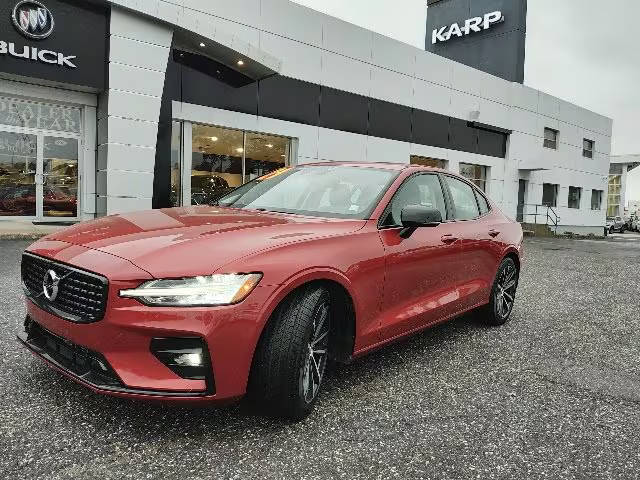 2021 Volvo S60 Momentum FWD photo