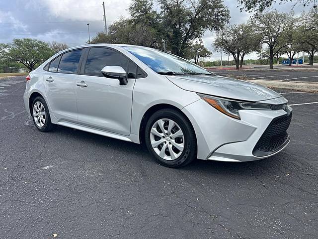 2020 Toyota Corolla LE FWD photo