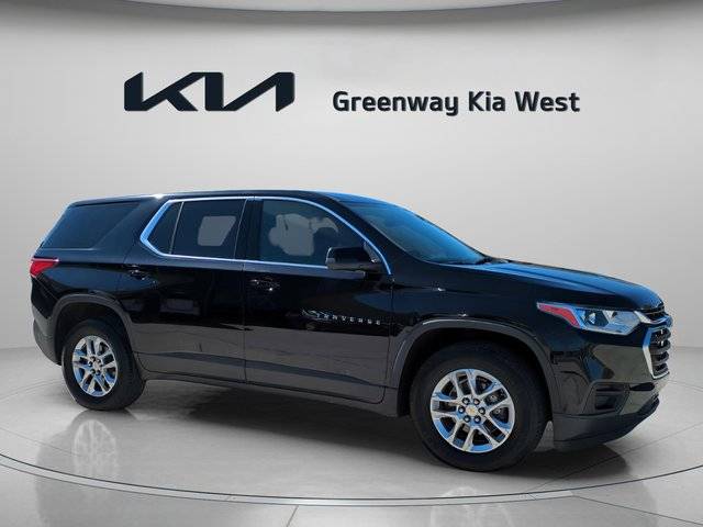 2021 Chevrolet Traverse LS FWD photo