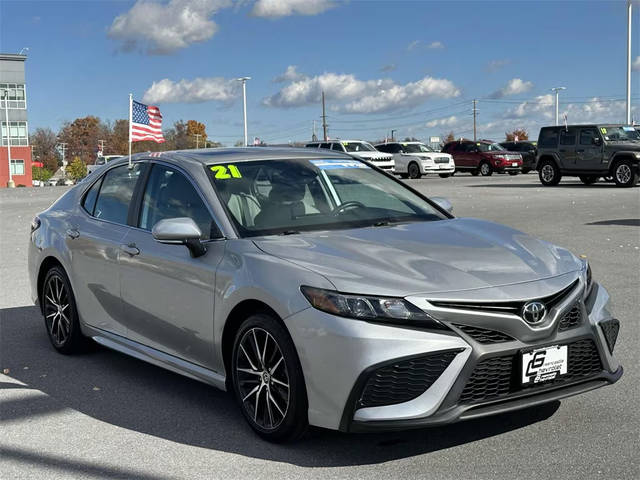 2021 Toyota Camry SE FWD photo