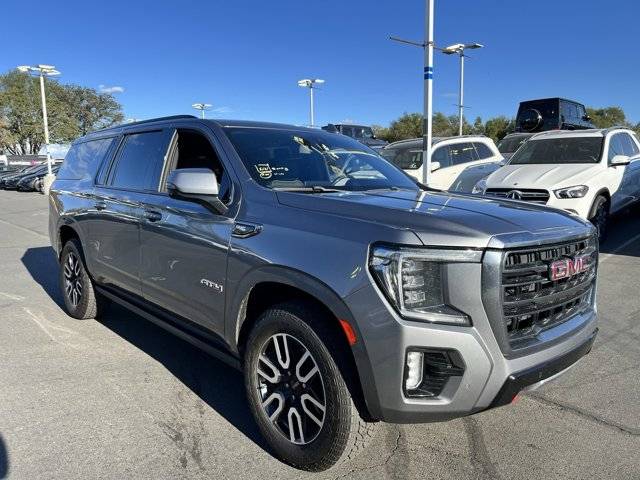 2021 GMC Yukon XL AT4 4WD photo