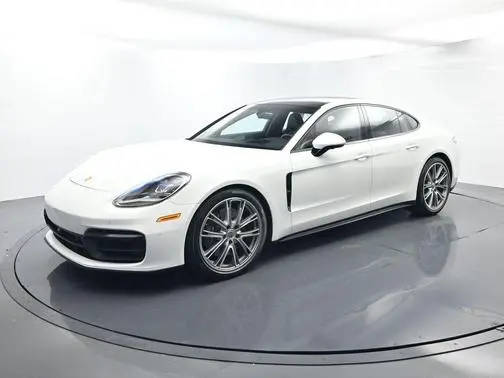 2021 Porsche Panamera RWD photo