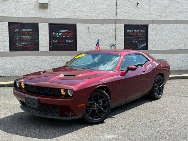2021 Dodge Challenger SXT RWD photo