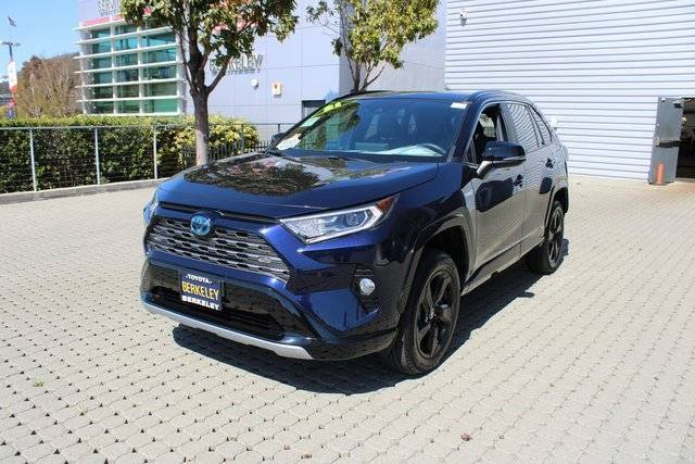 2021 Toyota RAV4 Hybrid XSE AWD photo