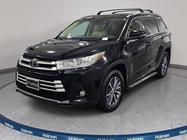 2017 Toyota Highlander XLE FWD photo