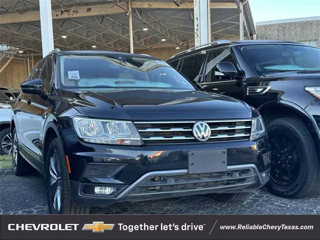 2021 Volkswagen Tiguan SEL FWD photo