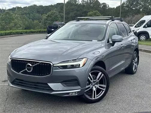 2021 Volvo XC60 Momentum FWD photo