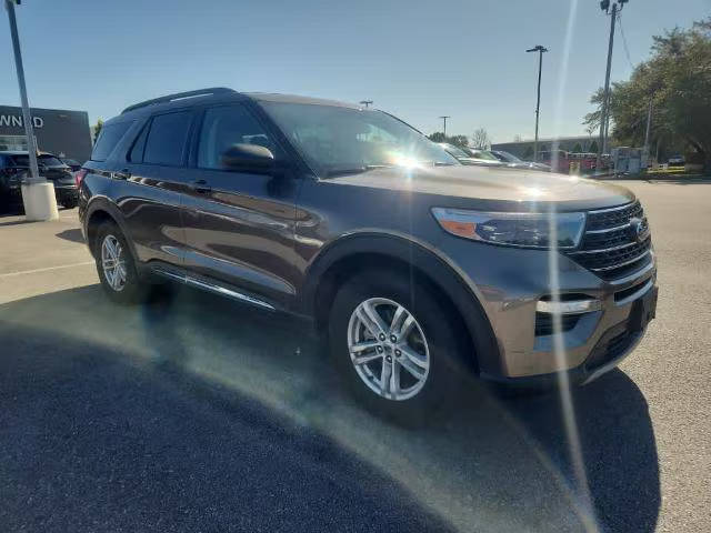 2021 Ford Explorer XLT RWD photo